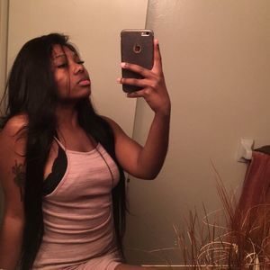 Meet your Posher, Makiaa